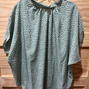 Women's Green Patterned Top